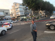  صور: الشرطة تعالج جسماً مشبوهاً في حي النزهة بمدينة يافا 